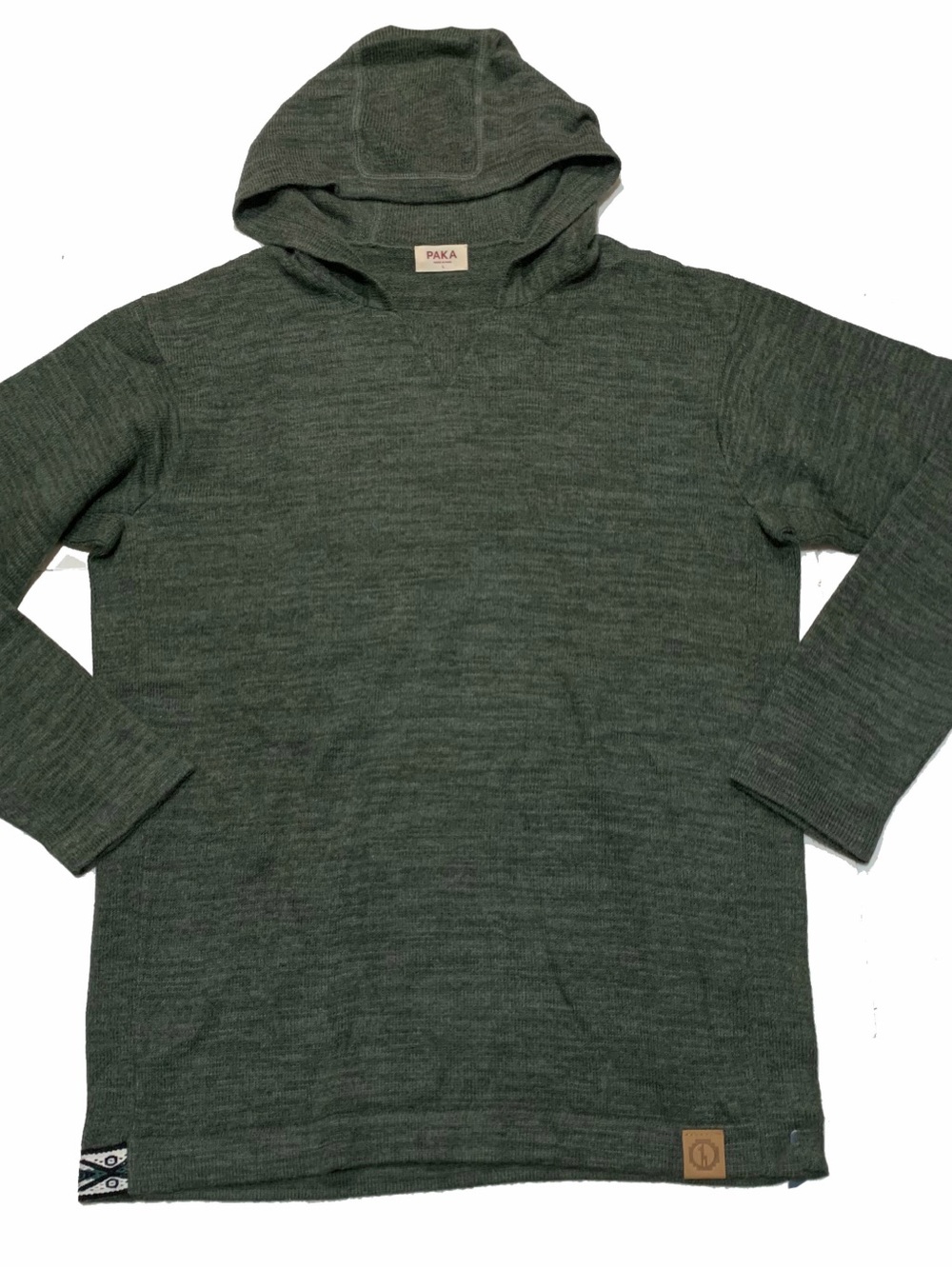 Paka the hoodie sweater